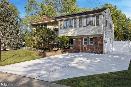 12 Princess Ave, MARLTON, NJ, 08053-1315 | Card Image