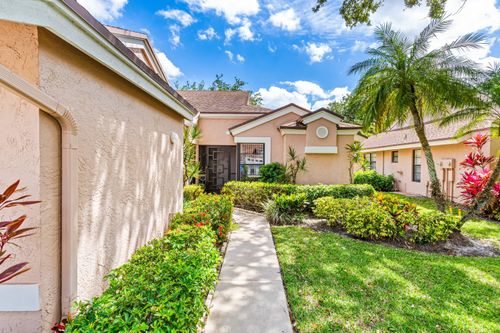 8356 Sunmeadow Ln, Boca Raton, FL, 33496-5171 | Card Image