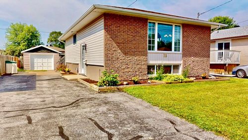 35 Van Horne Cres, North Bay, ON, P1A1G1 | Card Image