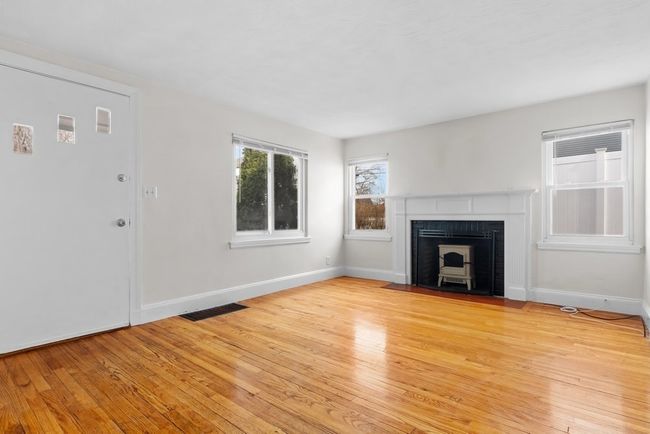 12 Pershing Rd, House other with 3 bedrooms, 1 bathrooms and 3 parking in Newton MA | Image 4