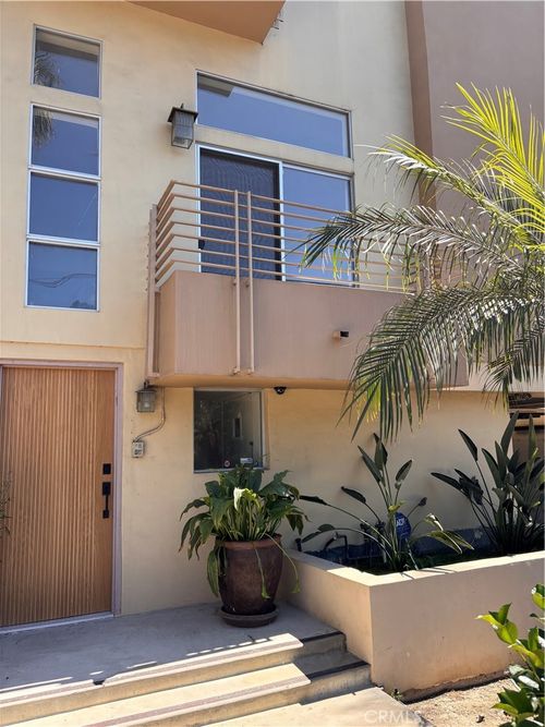 101-13440 Moorpark St, Sherman Oaks, CA, 91423-3884 | Card Image