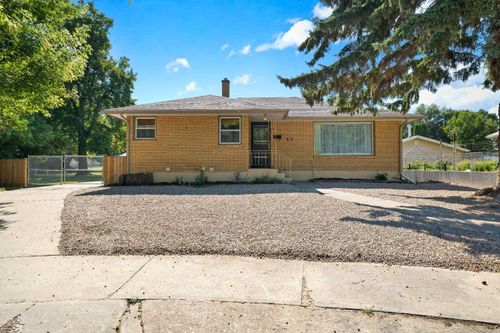 85 Huckvale Cres Sw, Medicine Hat, AB, T1A5J7 | Card Image