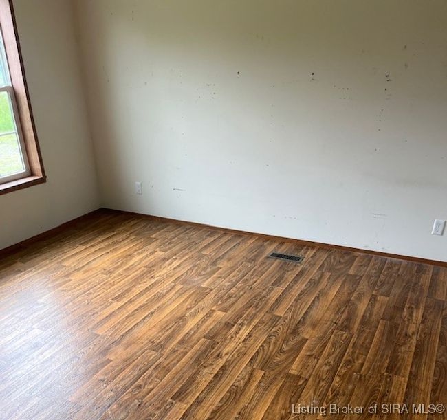 845 Borcherding Rd, Home with 3 bedrooms, 2 bathrooms and null parking in Madison IN | Image 5