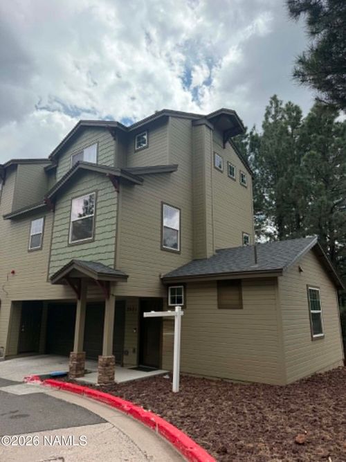 2601 W Cripple Creek Dr, Flagstaff, AZ, 86001-2671 | Card Image