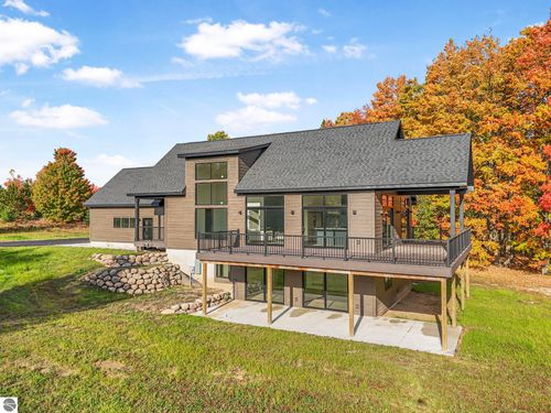 5921 Paradise Ranch Rd, Kingsley, MI, 49649-9813 | Card Image