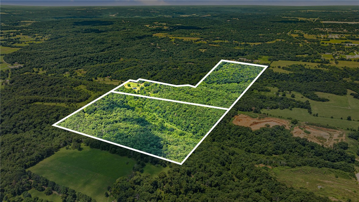 Land in Siloam Springs