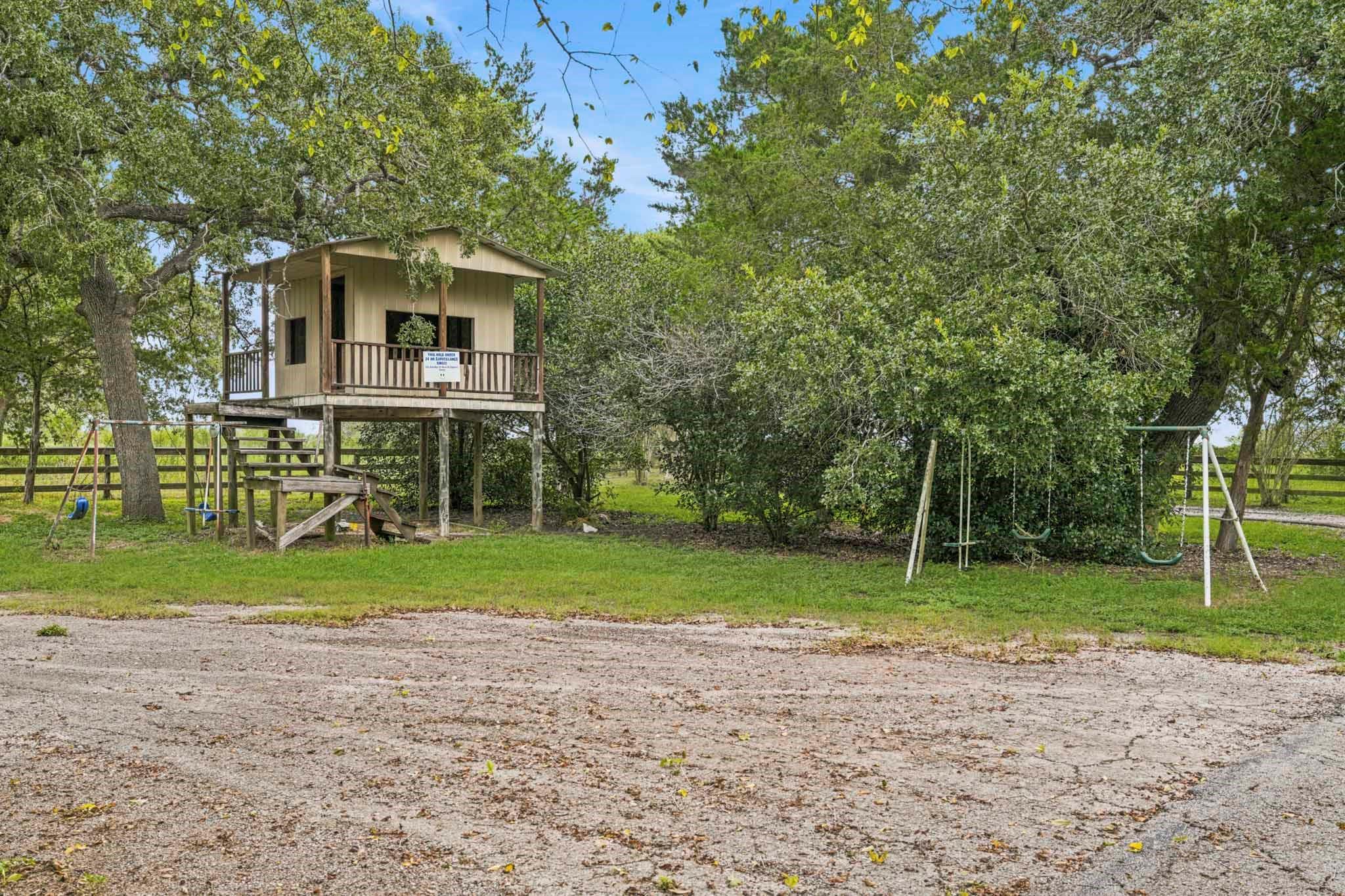 Farm in Hallettsville 3