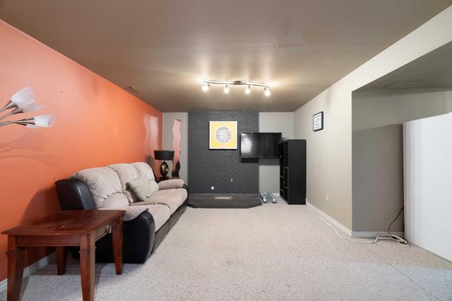 145 Brooks Place, House other with 4 bedrooms, 3 bathrooms and 5 parking in Fort Mcmurray AB | Image 25
