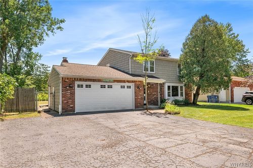 137 Christine Dr, Amherst, NY, 14228-1314 | Card Image