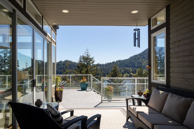 370 David Road, House other with 5 bedrooms, 5 bathrooms and 3 parking in Bowen Island BC | Image 17