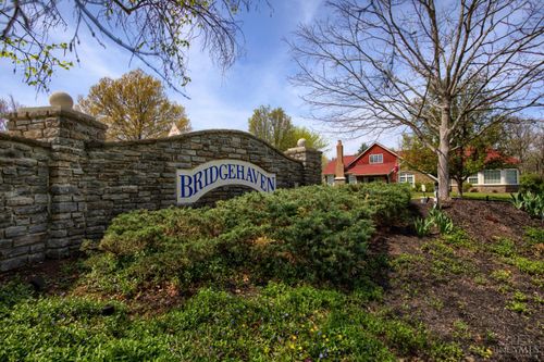 5884 Stonebridge Cir, Milford, OH, 45150 | Card Image