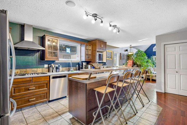 412 Cougar Street, Home with 5 bedrooms, 4 bathrooms and 2 parking in Banff AB | Image 8