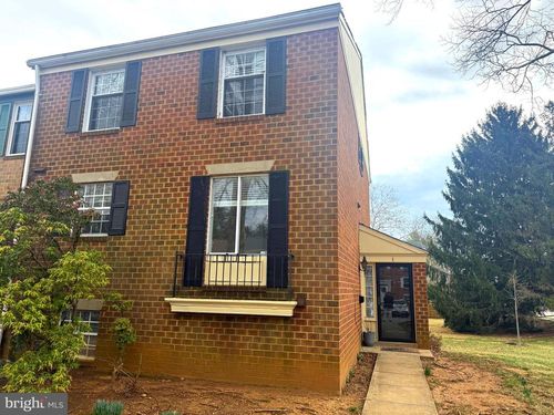 1 Crotona Ct, LUTHERVILLE TIMONIUM, MD, 21093-2018 | Card Image