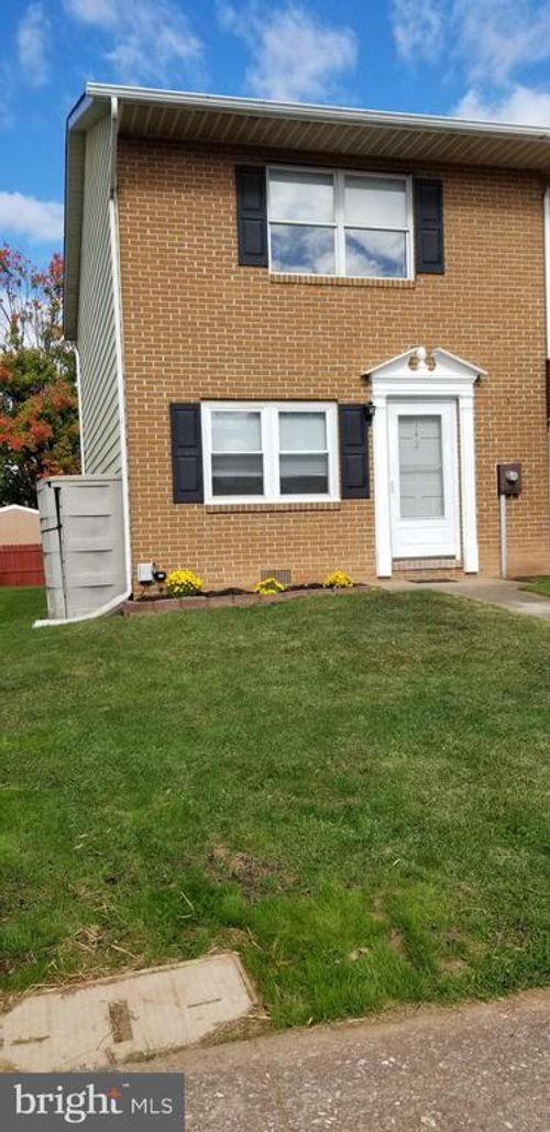142 Grand Dr, TANEYTOWN, MD, 21787-2418 | Card Image
