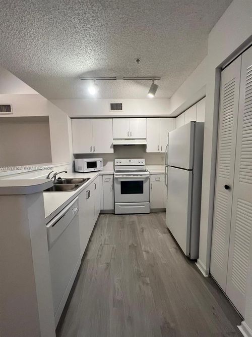 apt-201-2173 Renaissance Blvd, Miramar, FL, 33025-5685 | Card Image
