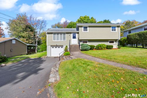 114 Plainfield Dr, Watertown, CT, 06779-2318 | Card Image