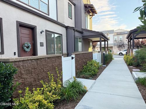 5-215 Red Brick Dr, Simi Valley, CA, 93065-8574 | Card Image