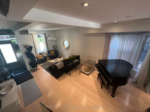 109 Simpson Ave, Toronto, ON, M4K1A1 | Card Image