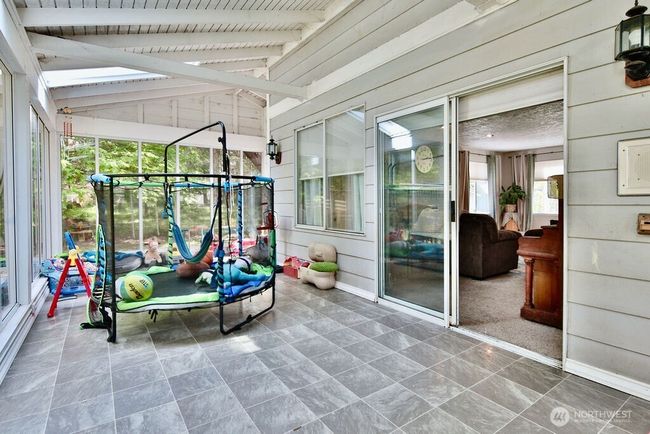 sun room | Image 14