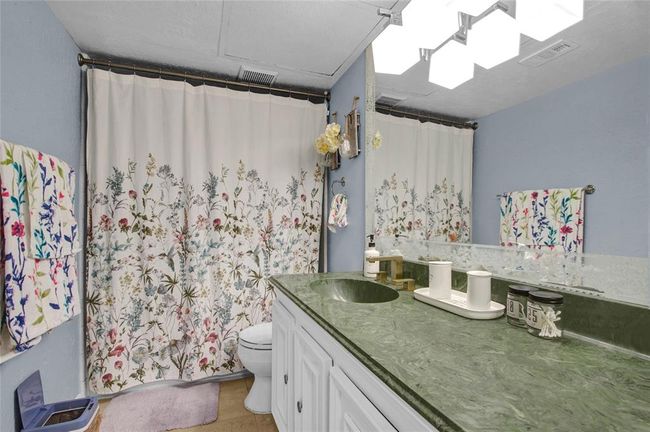 APT-610 - 351 N Post Oak Ln, Townhouse with 3 bedrooms, 2 bathrooms and null parking in Houston TX | Image 11