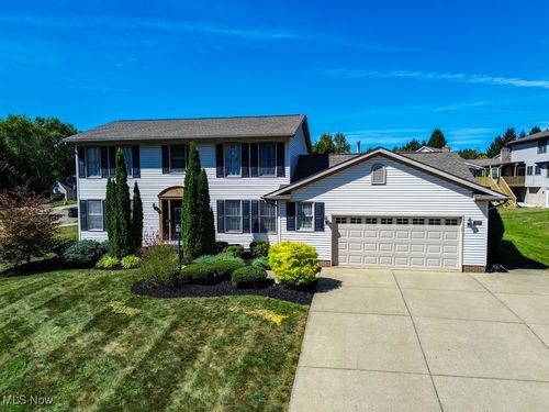 5613 Stoney Ridge Rd Nw, Canton, OH, 44718-1296 | Card Image