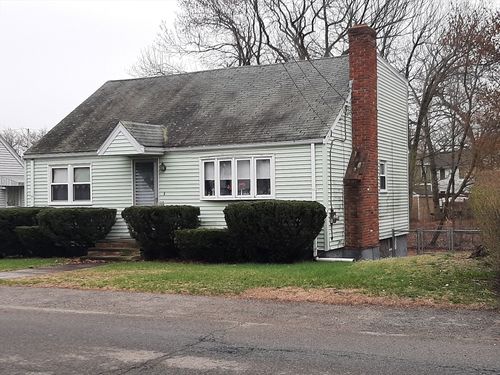 118 Elwell St, Malden, MA, 02148-1945 | Card Image