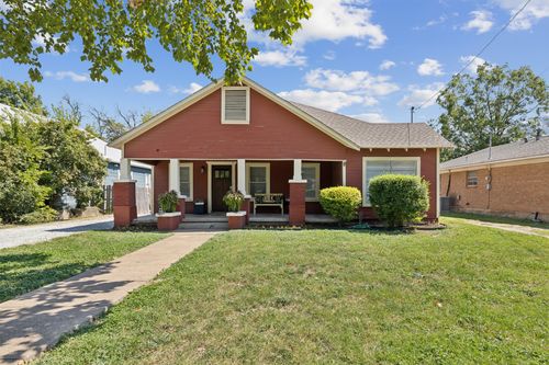 2511 Lipscomb St, Fort Worth, TX, 76110-2626 | Card Image