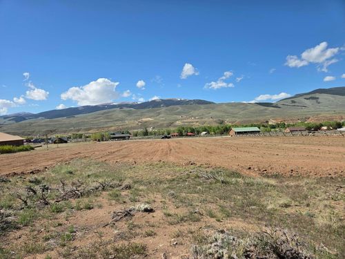 38 Leseberg Ave, Dubois, WY, 82513-9604 | Card Image