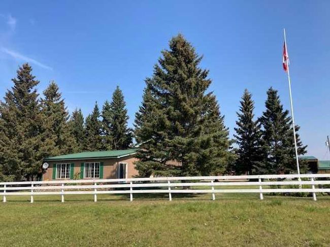 4540 Township Road 340, Home with 3 bedrooms, 3 bathrooms and 20 parking in Rural Mountain View County AB | Image 39
