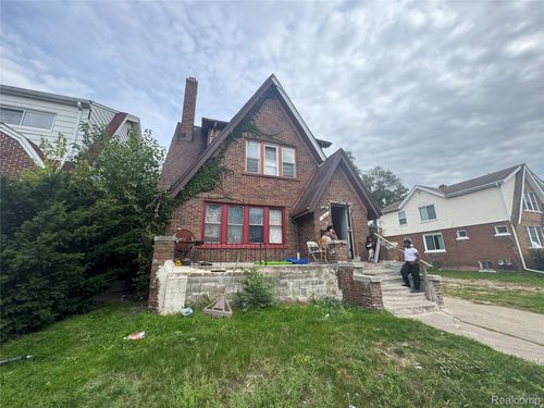 15722 Wisconsin St, Detroit, MI, 48238-1120 | Card Image