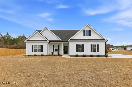 204 Fitzgerald Dr, Pikeville, NC, 27863-4701 | Card Image