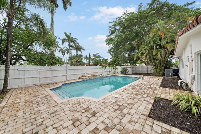 141 Ne 30th Street, House other with 3 bedrooms, 2 bathrooms and null parking in Wilton Manors FL | Image 15