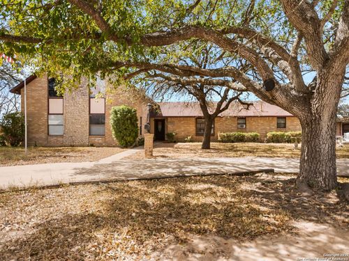 108 La Cieba Dr, Jourdanton, TX, 78026-4510 | Card Image