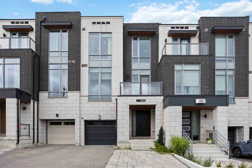 582 Marc Santi Blvd, Vaughan, ON, L6A4Z8 | Card Image