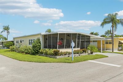 488 - 18675 Us Highway 19 N, House other with 2 bedrooms, 2 bathrooms and null parking in CLEARWATER FL | Image 3