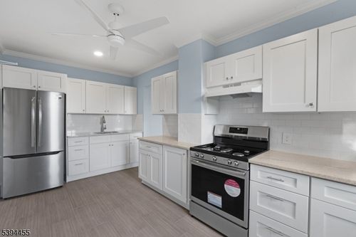 b-621 Spruce Ave, Garwood, NJ, 07027-1259 | Card Image