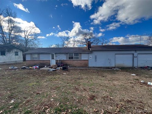 16-26006 Sarong Dr, Edwards, MO, 65326-3055 | Card Image