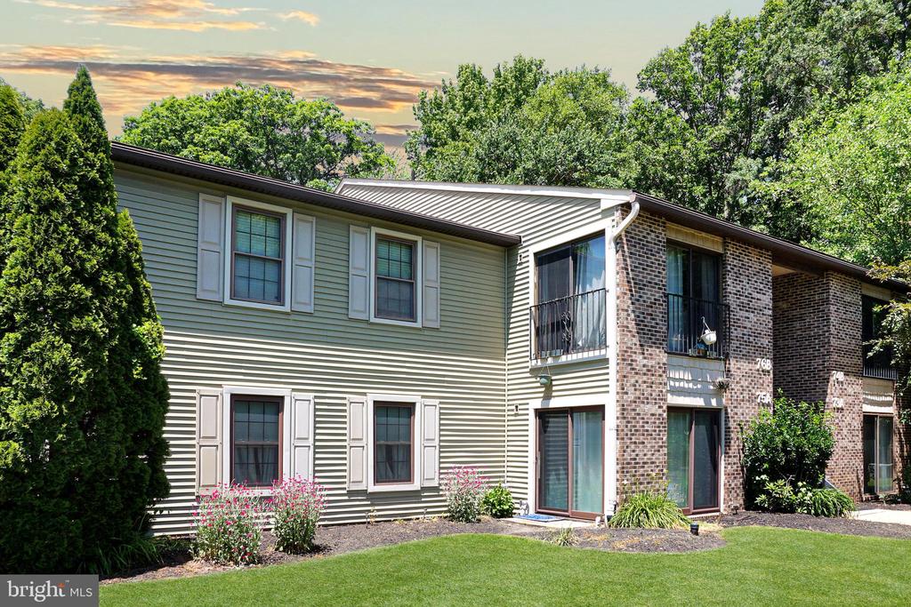 Residential in MOUNT LAUREL 4