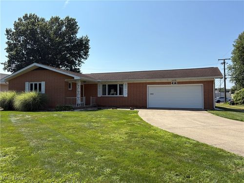 414 E Wills Ave, Dover, OH, 44622-2149 | Card Image