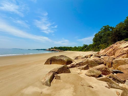 239 Summer St, Manchester, MA, 01944-1540 | Card Image