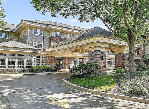 apt-216-605 Barrington Ave, East Dundee, IL, 60118-1427 | Card Image