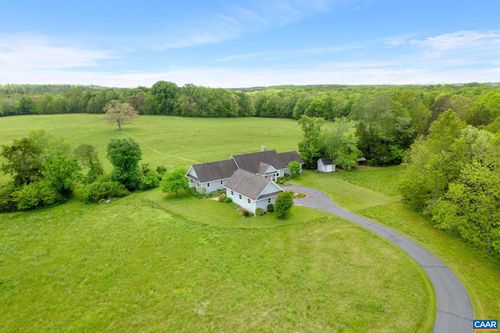 6670 Scottsville Rd, Scottsville, VA, 24590-3928 | Card Image