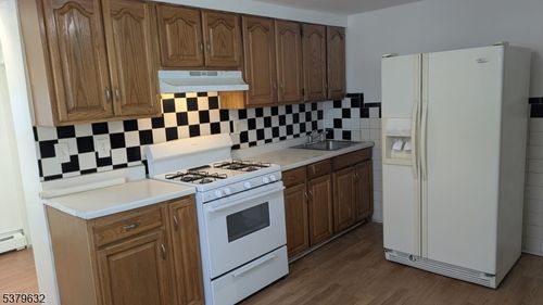 apt-2l-1290 Baker St, Hillside, NJ, 07205-2355 | Card Image