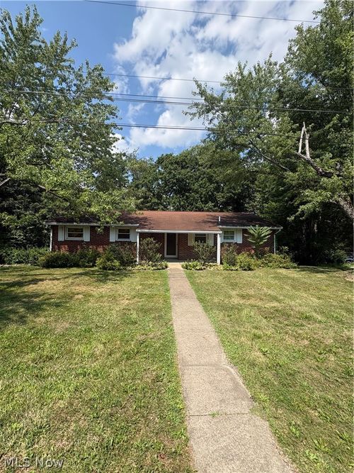 47612 Summerset Road, East Liverpool, OH, 43920 | Card Image