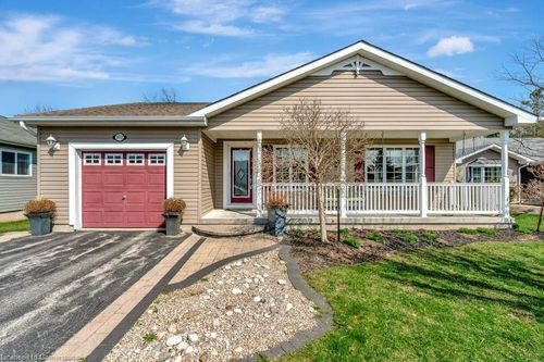 202 Glenariff Dr, Freelton, ON, L8B1A5 | Card Image