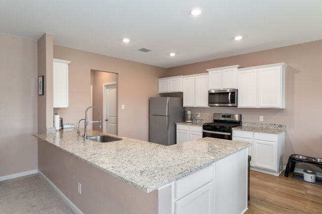 625 Aplite Pass, House other with 4 bedrooms, 3 bathrooms and 4 parking in Maxwell TX | Image 6