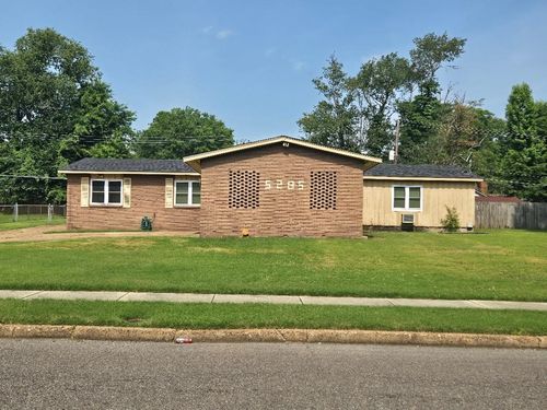 5285 Whitworth St, Memphis, TN, 38116-9008 | Card Image