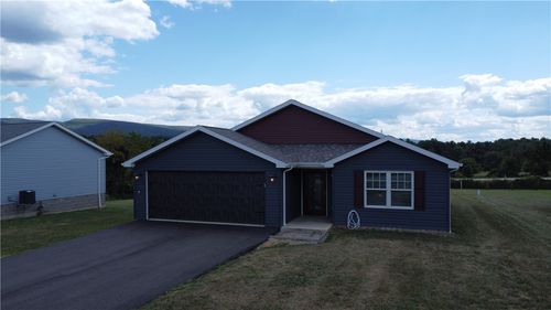 160 Brownfield Ln, Uniontown, PA, 15401-5204 | Card Image