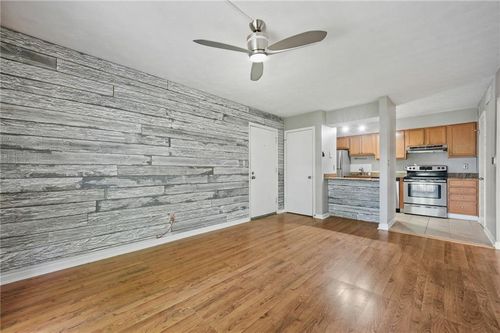 205-3120 Seven Pines Ct, Atlanta, GA, 30339-5849 | Card Image