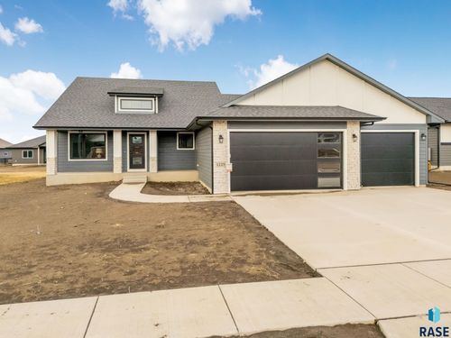 1225 Poplar Ave Avenue, Tea, SD, 57064 | Card Image